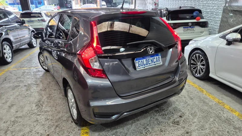 Honda Fit Cinza
