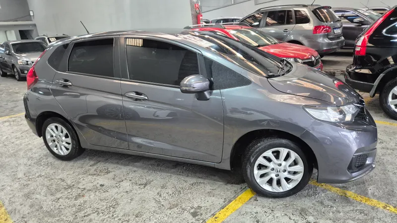 Honda Fit Cinza