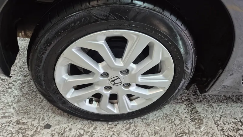 Honda Fit Cinza