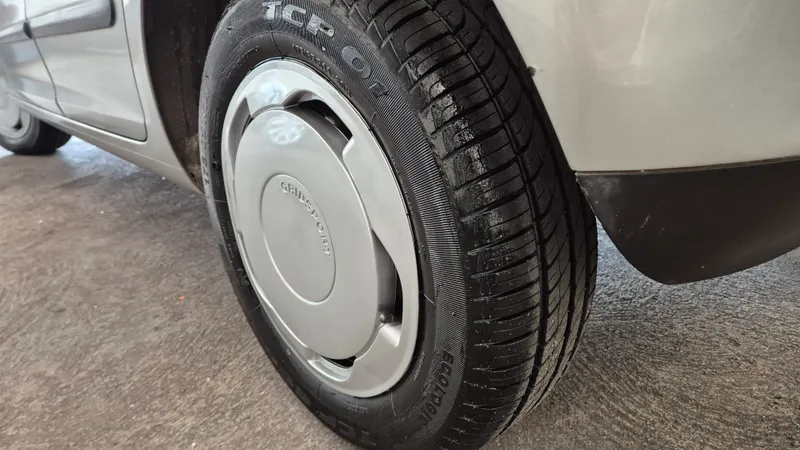 Volkswagen Fox Prata