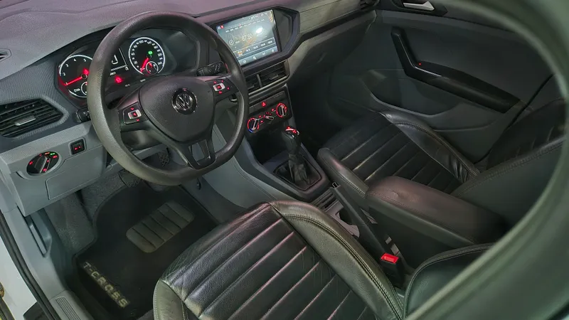 Volkswagen T-Cross Branco
