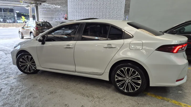 Toyota Corolla Altis Branco