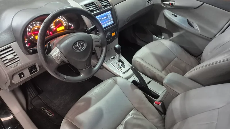 Toyota Corolla Preto