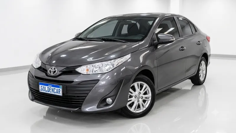 Toyota Yaris Sedan Cinza