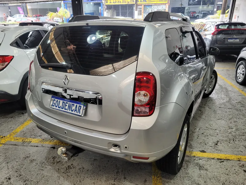 Renault Duster Prata