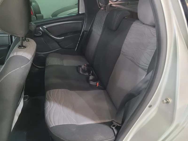 Renault Duster Prata