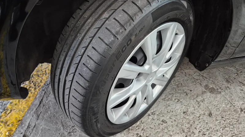 Volkswagen Fox Preto