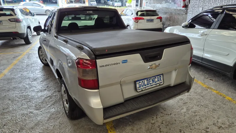 Chevrolet Montana Prata