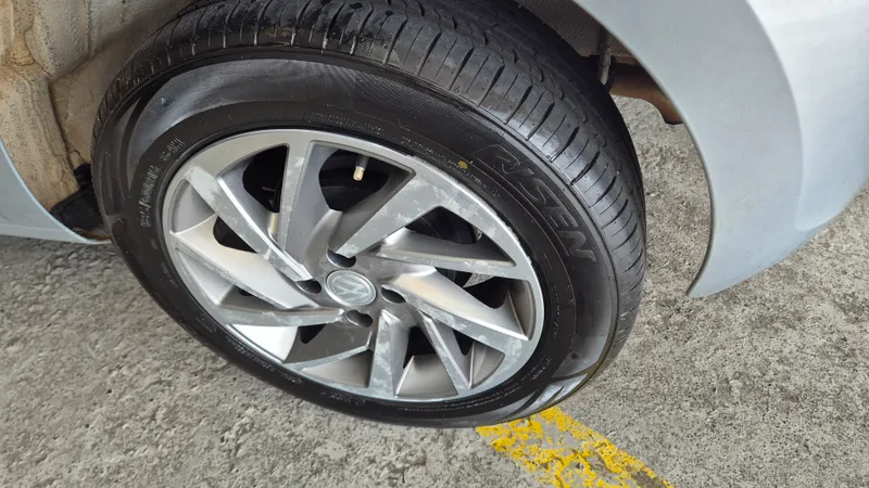 Volkswagen Up! Prata