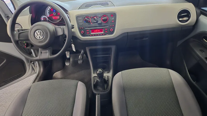 Volkswagen Up! Prata