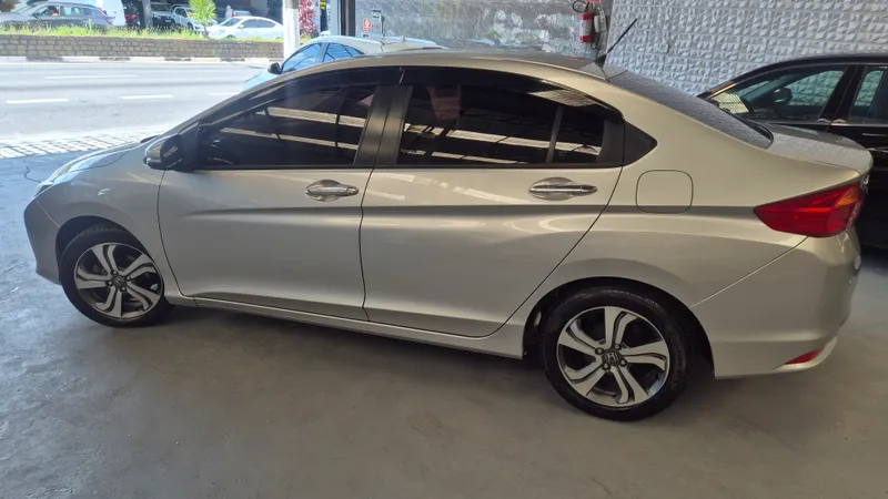 Honda City Prata