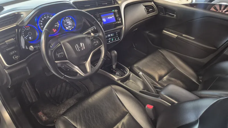 Honda City Prata