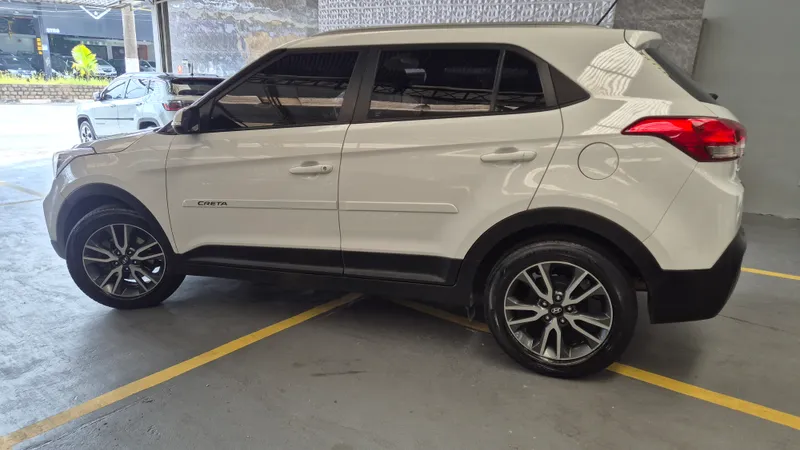 Hyundai Creta Branco