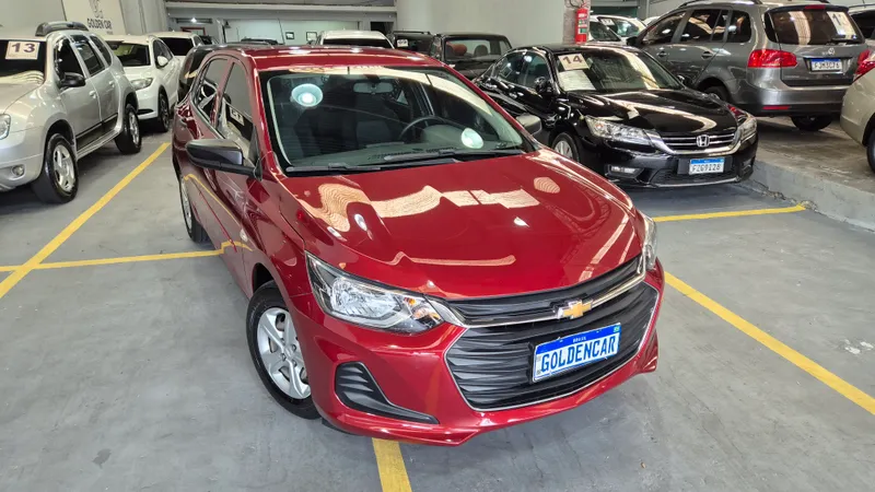 Chevrolet Onix Vermelho