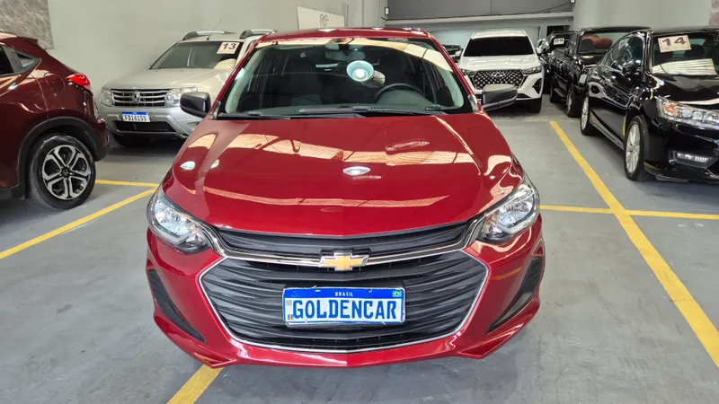 Chevrolet Onix Vermelho