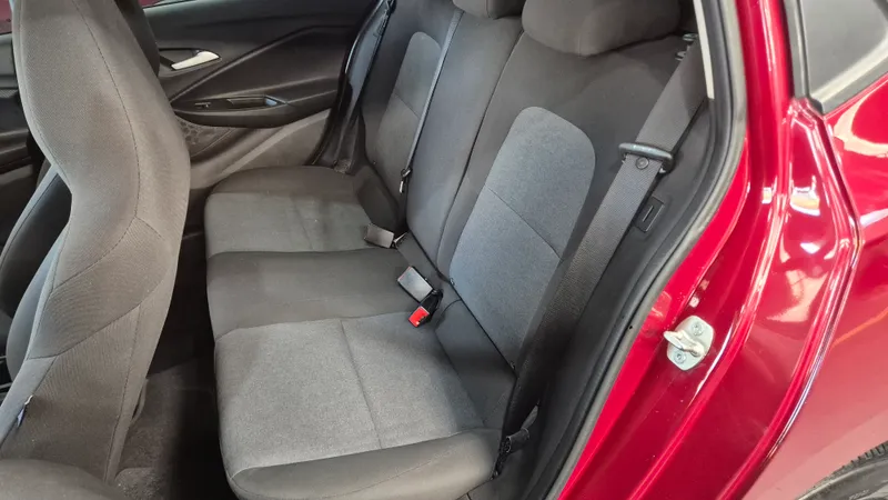Chevrolet Onix Vermelho
