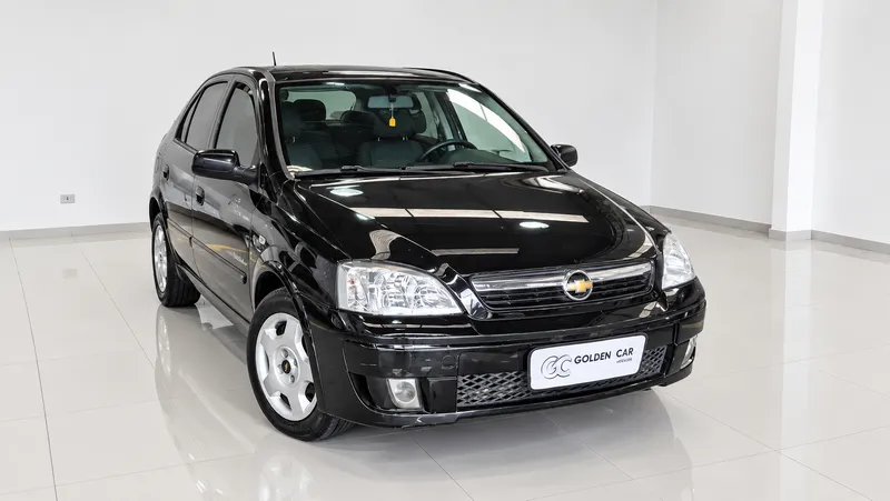 Chevrolet Corsa Hatch Preto