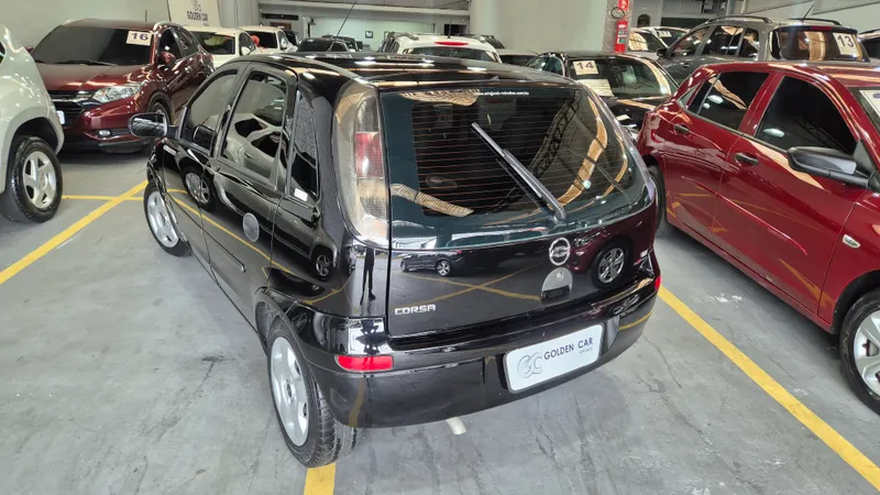 Chevrolet Corsa Hatch Preto