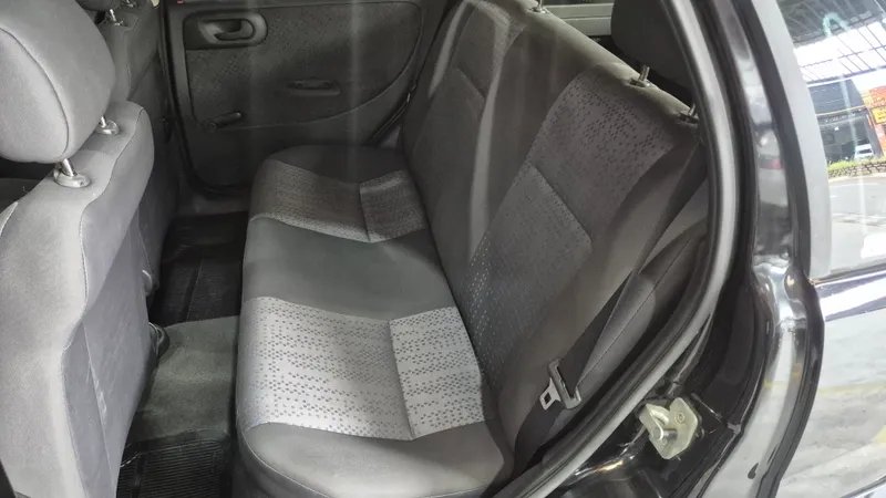 Chevrolet Corsa Hatch Preto