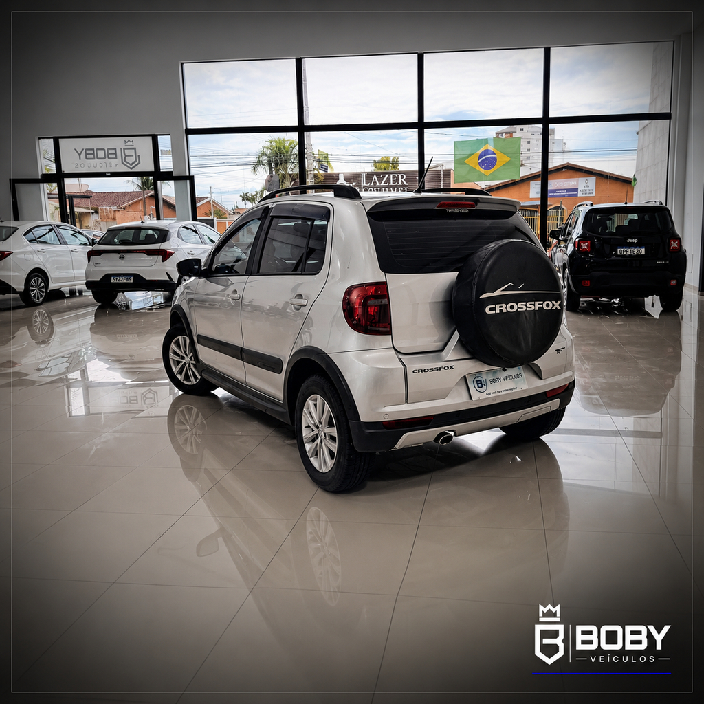 Volkswagen CrossFox Prata
