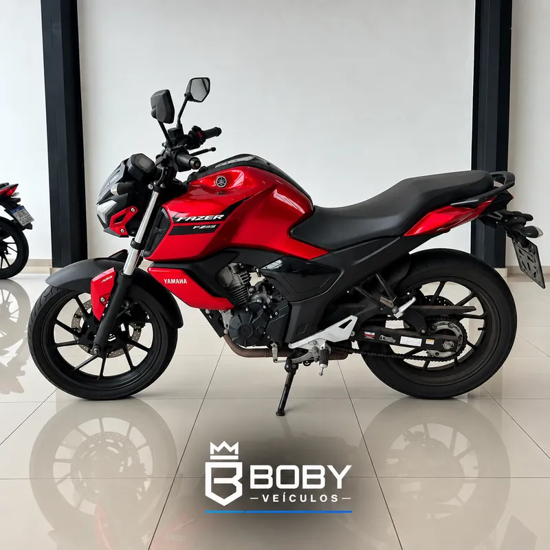 Yamaha FZ15 Vermelho