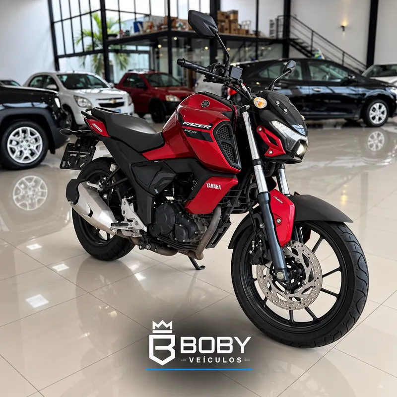 Yamaha FZ15 Vermelho
