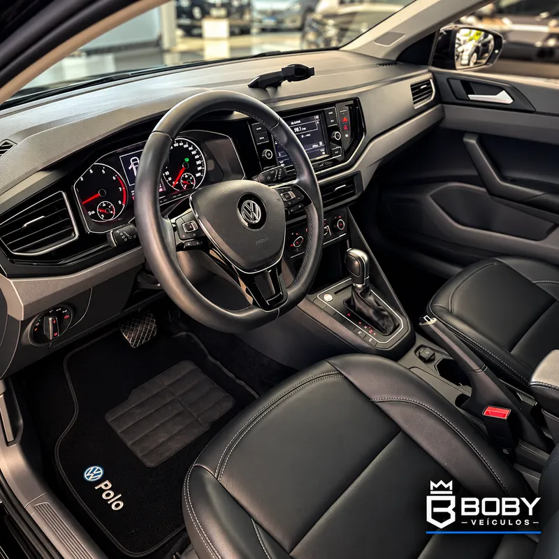 Volkswagen Polo Preto