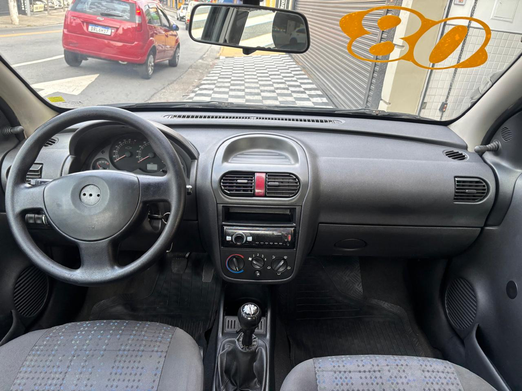 Chevrolet Corsa Sedan Preto