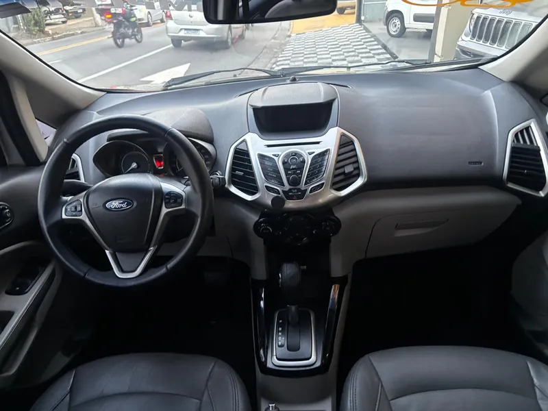 Ford EcoSport Prata