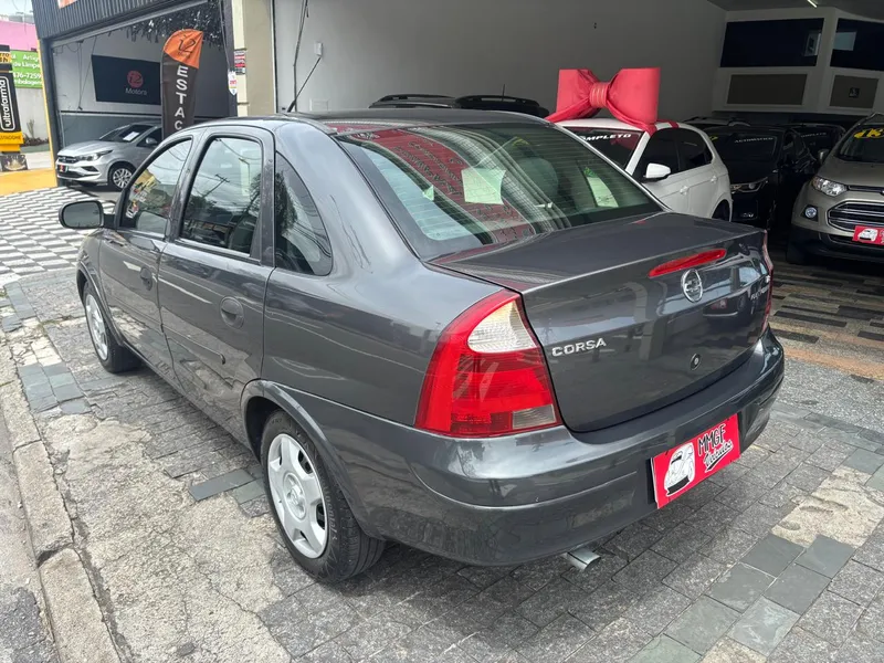 Chevrolet Corsa Sedan Cinza