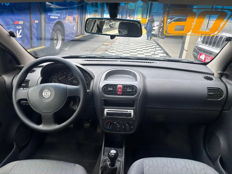 Chevrolet Corsa Sedan Cinza