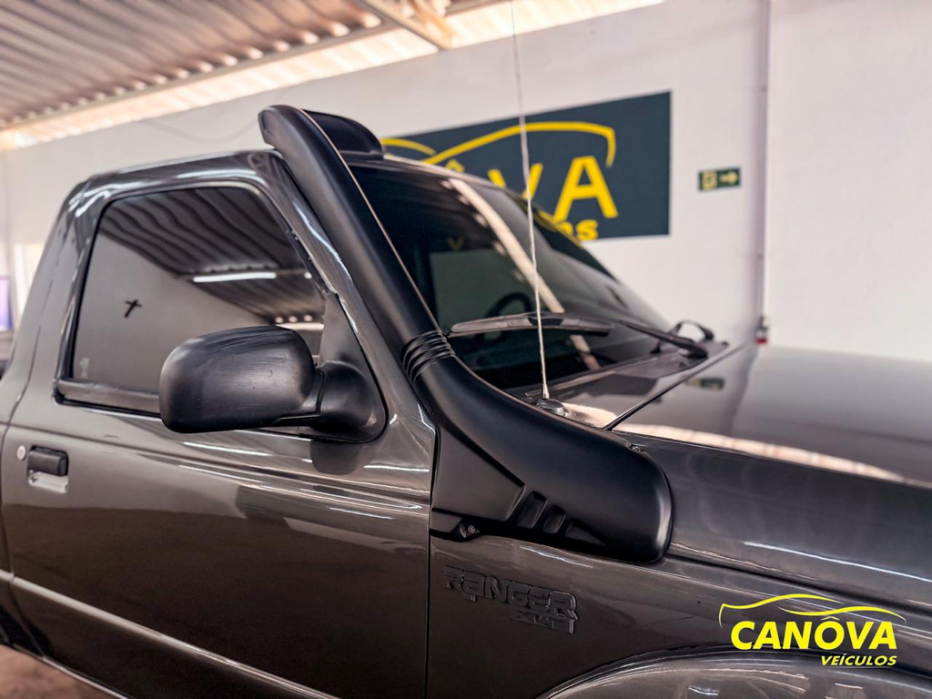 Ford Ranger  (Cabine Simples) Cinza