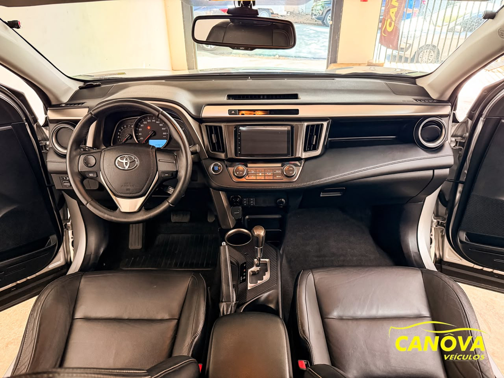 Toyota RAV4 Prata