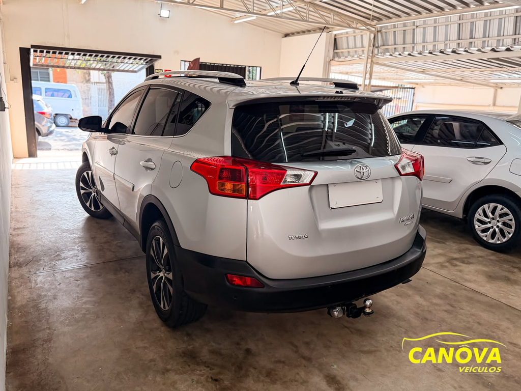 Toyota RAV4 Prata