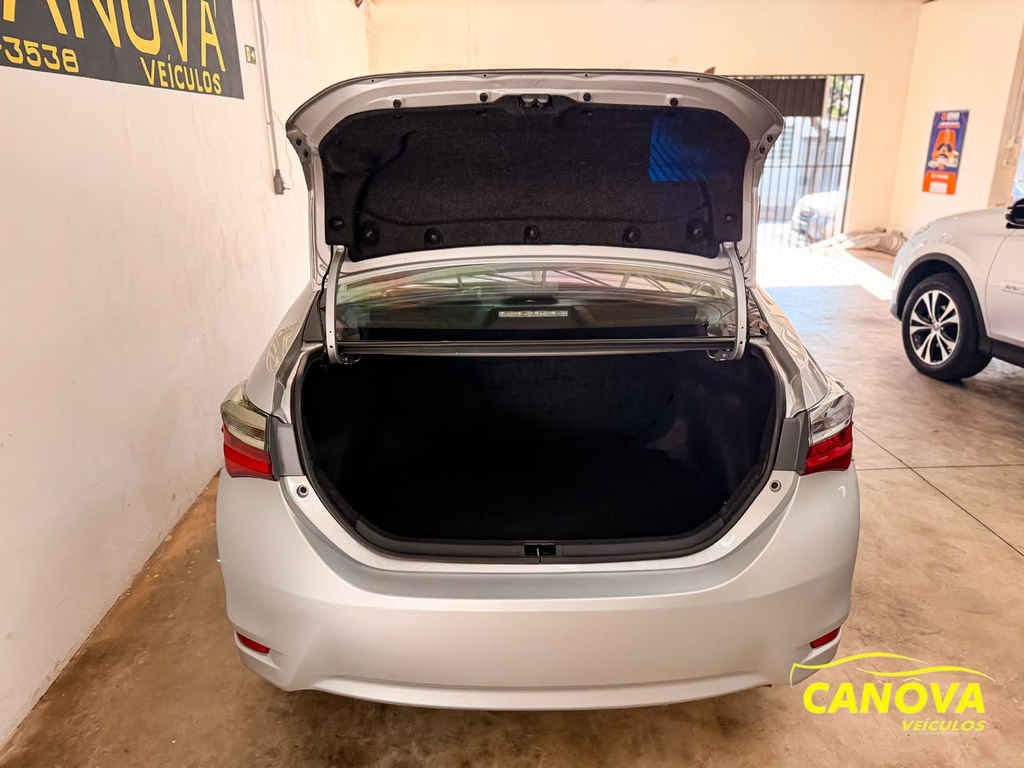 Toyota Corolla Prata