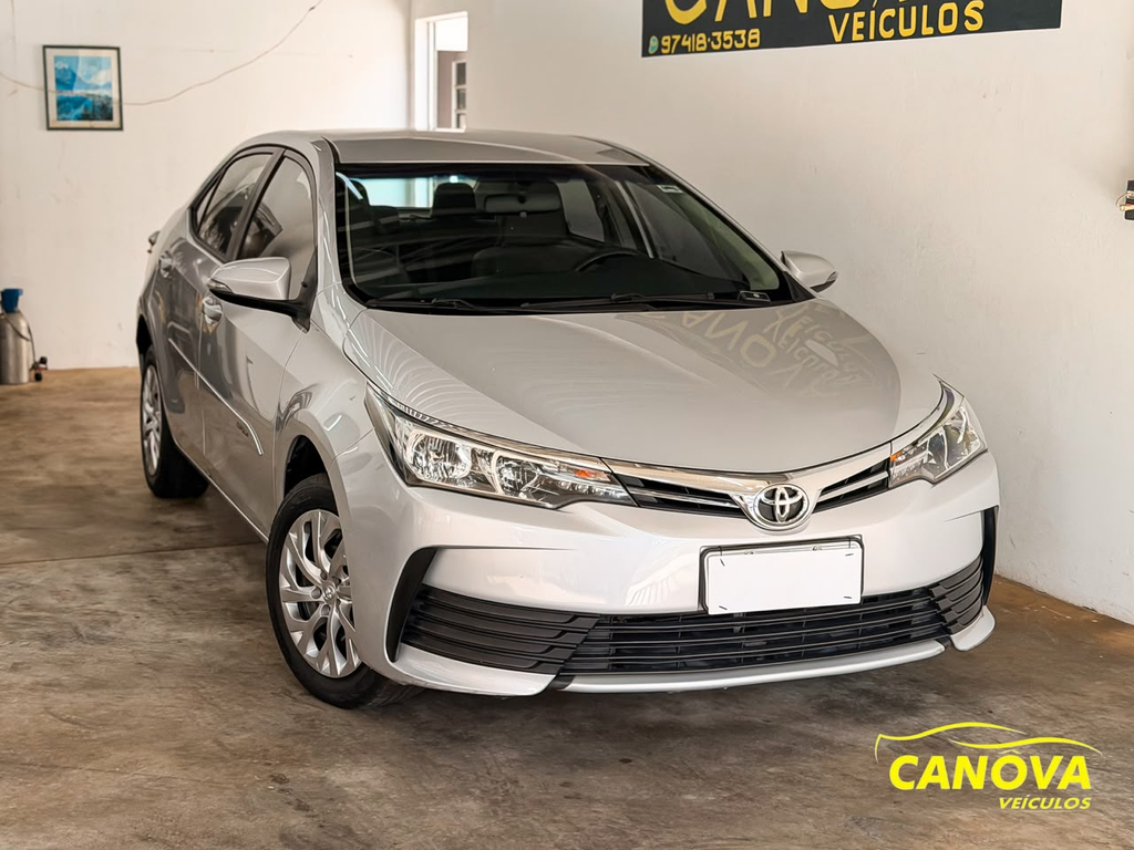 Toyota Corolla Prata