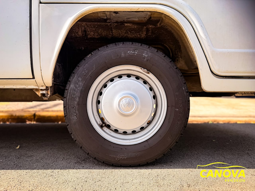 Volkswagen Kombi Branco