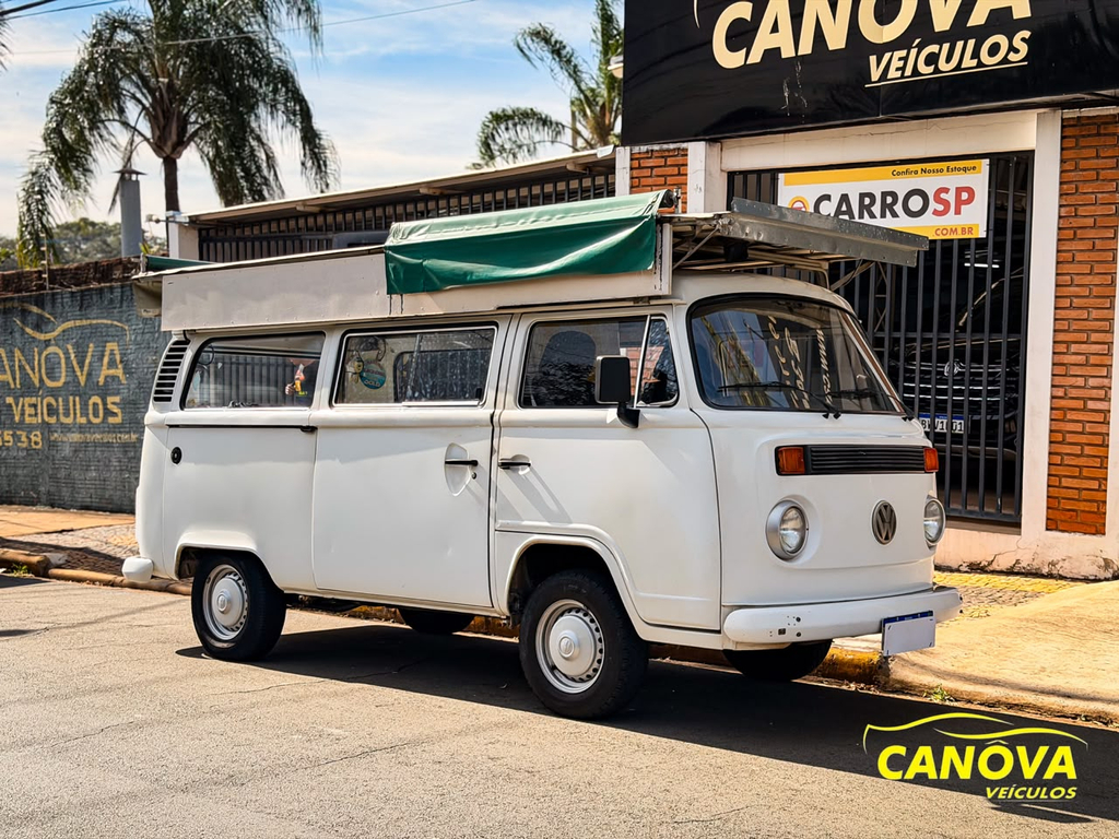Volkswagen Kombi Branco