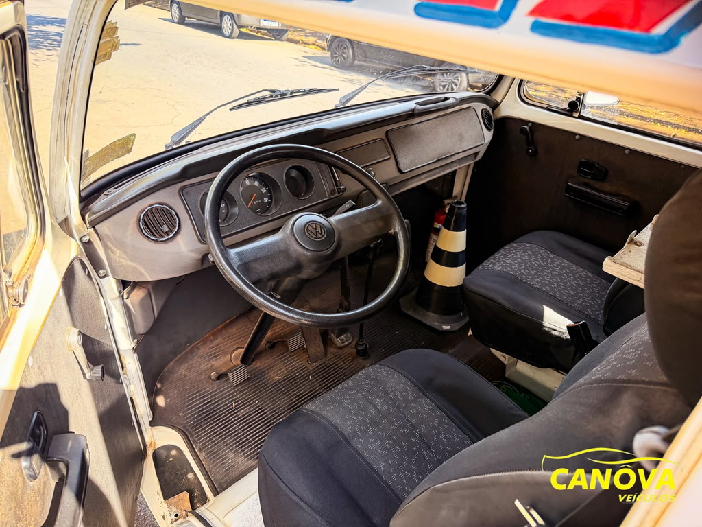 Volkswagen Kombi Branco