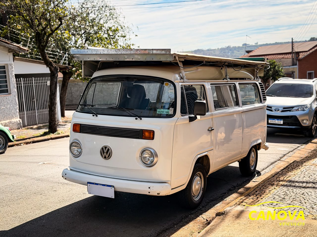 Volkswagen Kombi Branco
