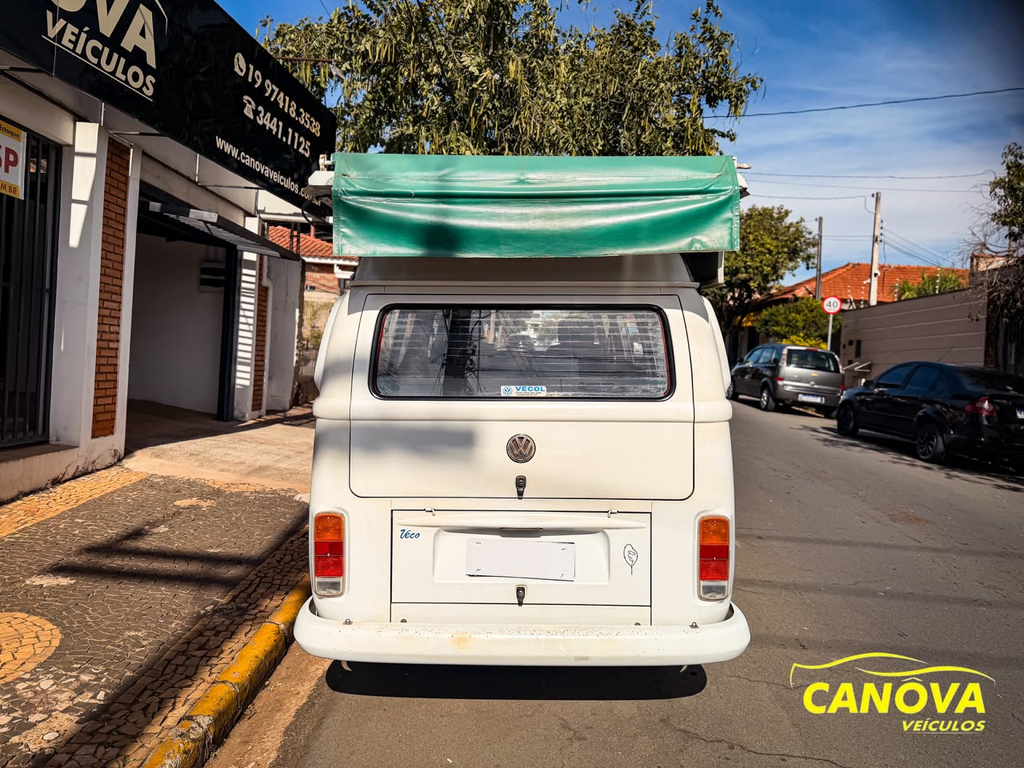 Volkswagen Kombi Branco
