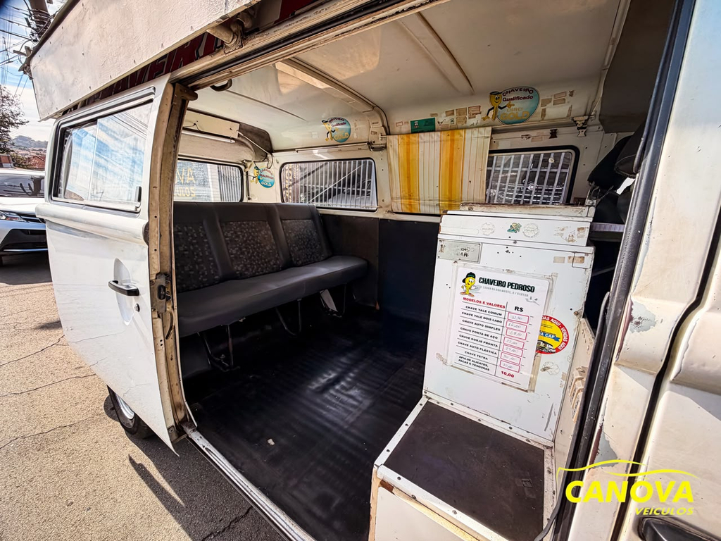 Volkswagen Kombi Branco