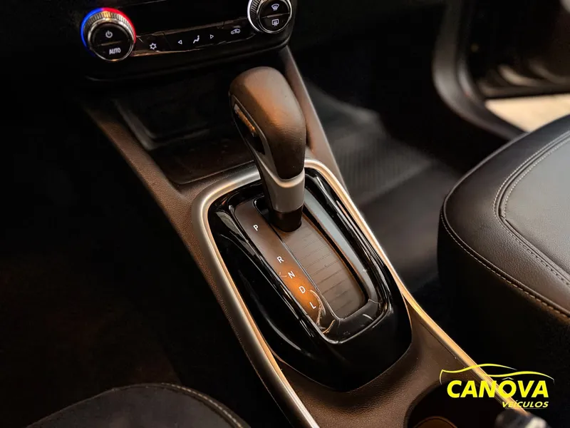 Chevrolet Tracker Preto