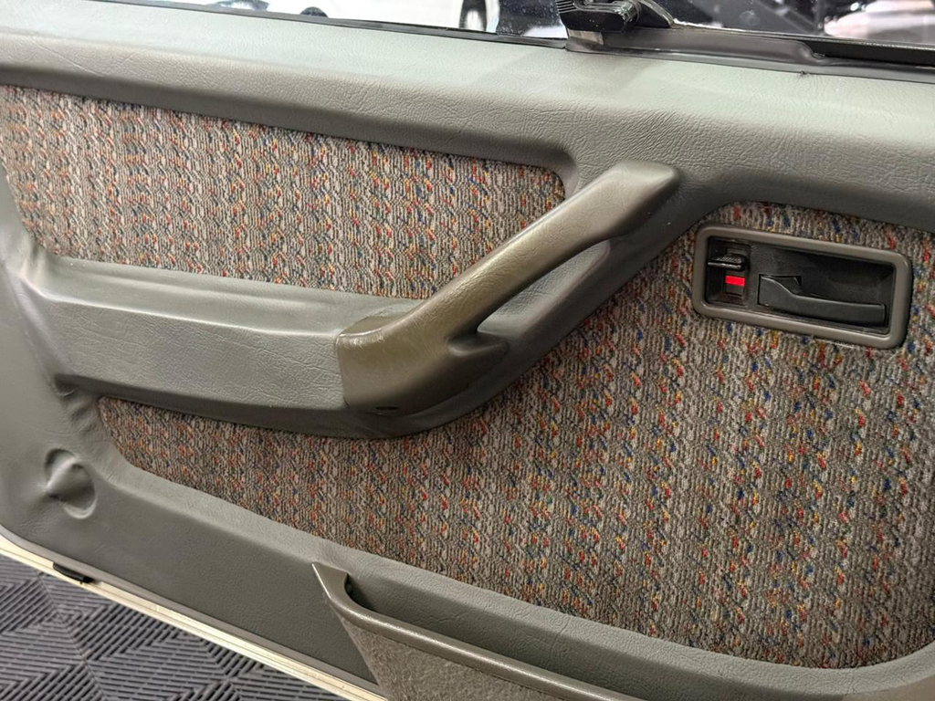 Chevrolet Monza Prata