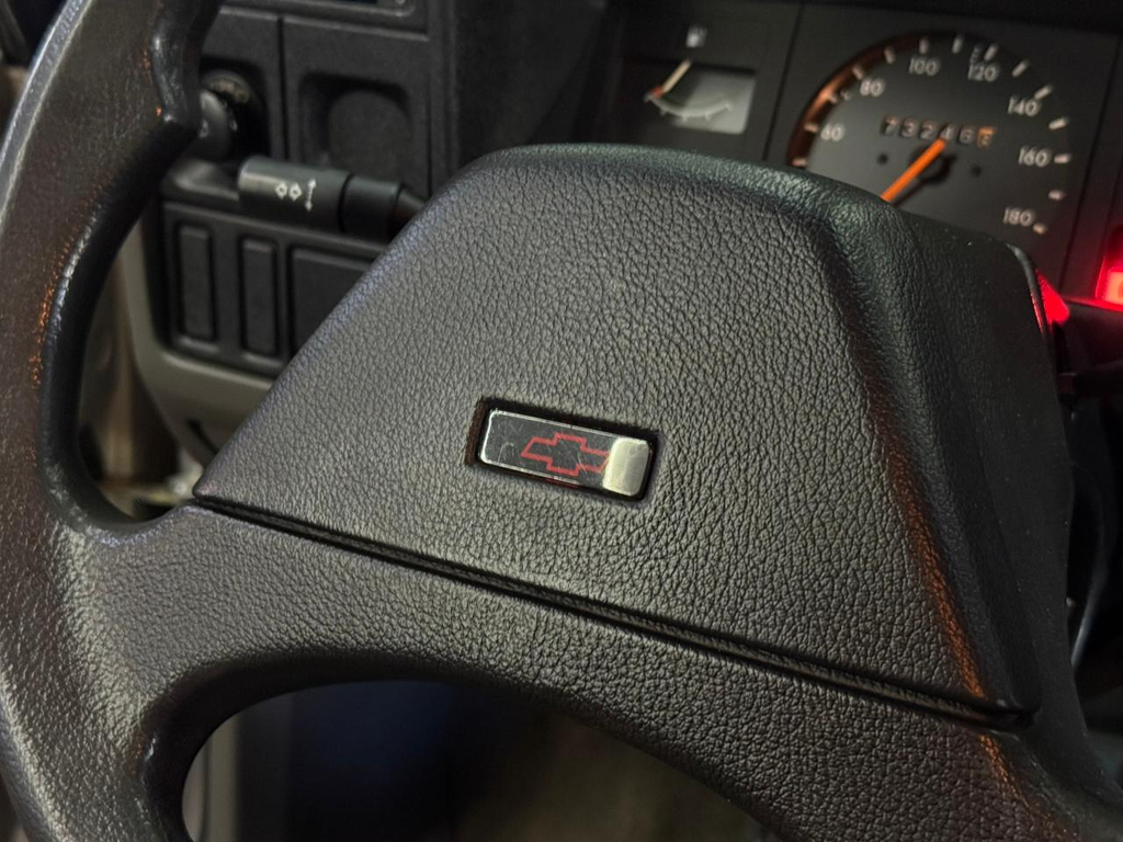 Chevrolet Monza Prata