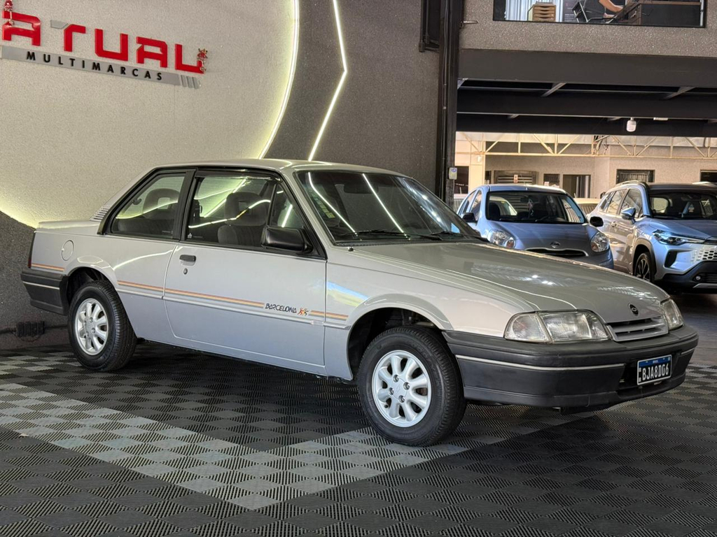 Chevrolet Monza Prata