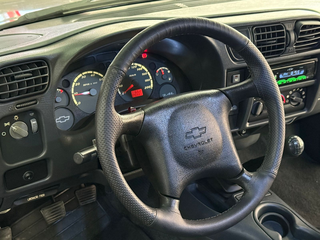 Chevrolet Blazer Cinza