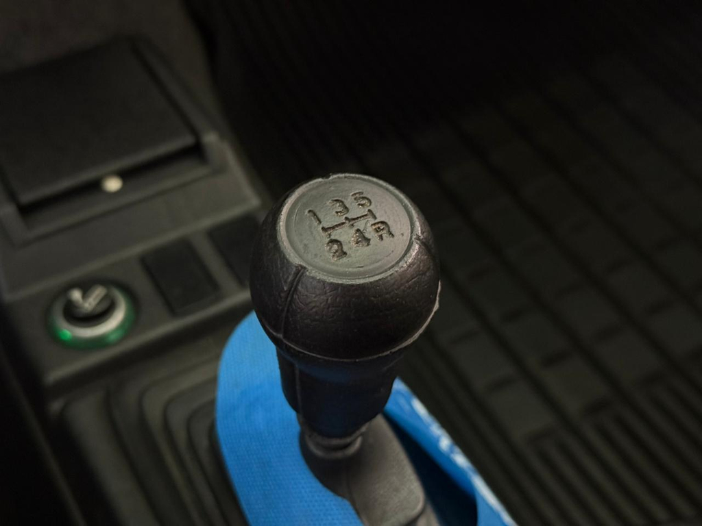 Volkswagen Voyage Prata