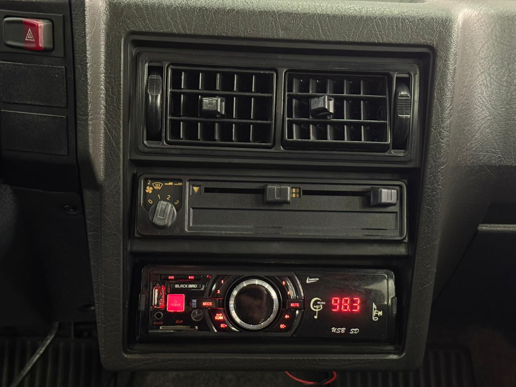 Volkswagen Voyage Prata