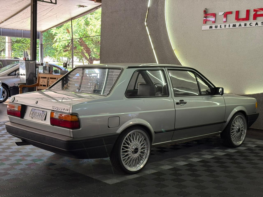 Volkswagen Voyage Prata